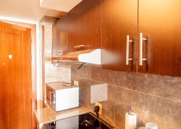 Apartment Elegant At Eton Baypark *